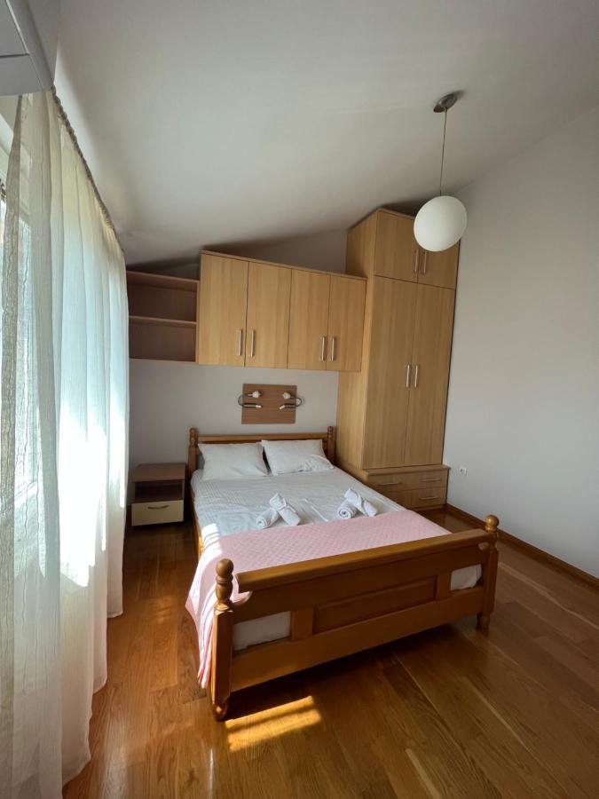 Apartman Srzentic *