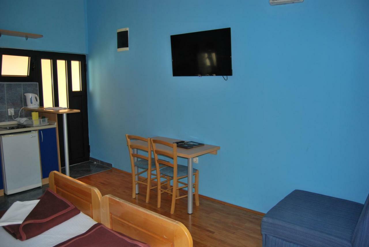 斯森迪克公寓式酒店 * Petrovac